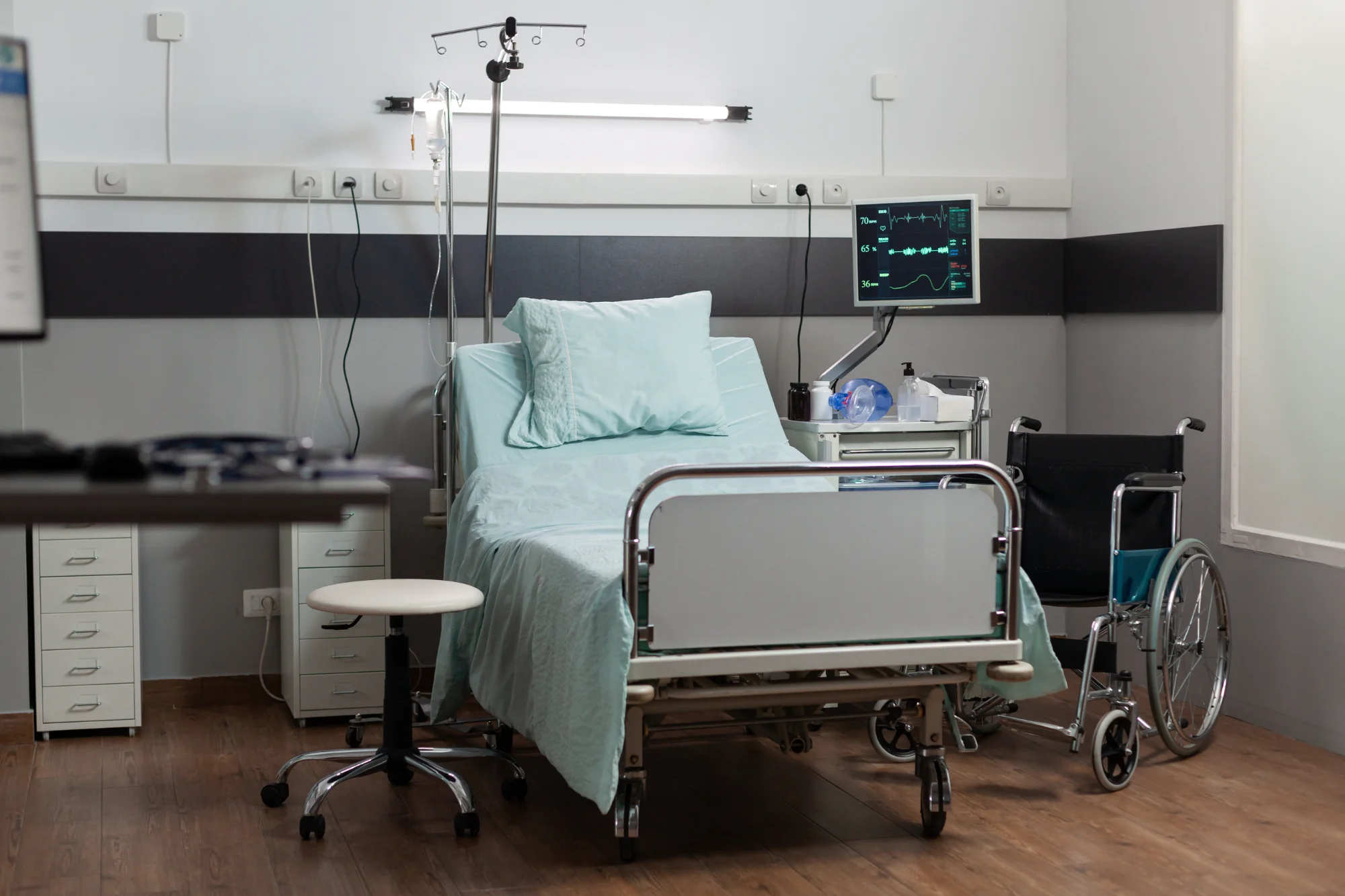 ICU bed castors and locking system image suggestion